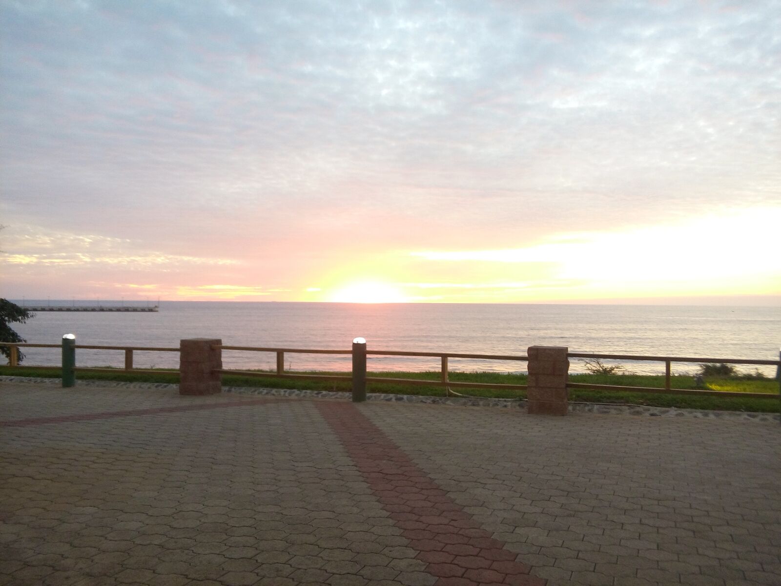 LG H420F sample photo. Sunset, horizon, sea photography