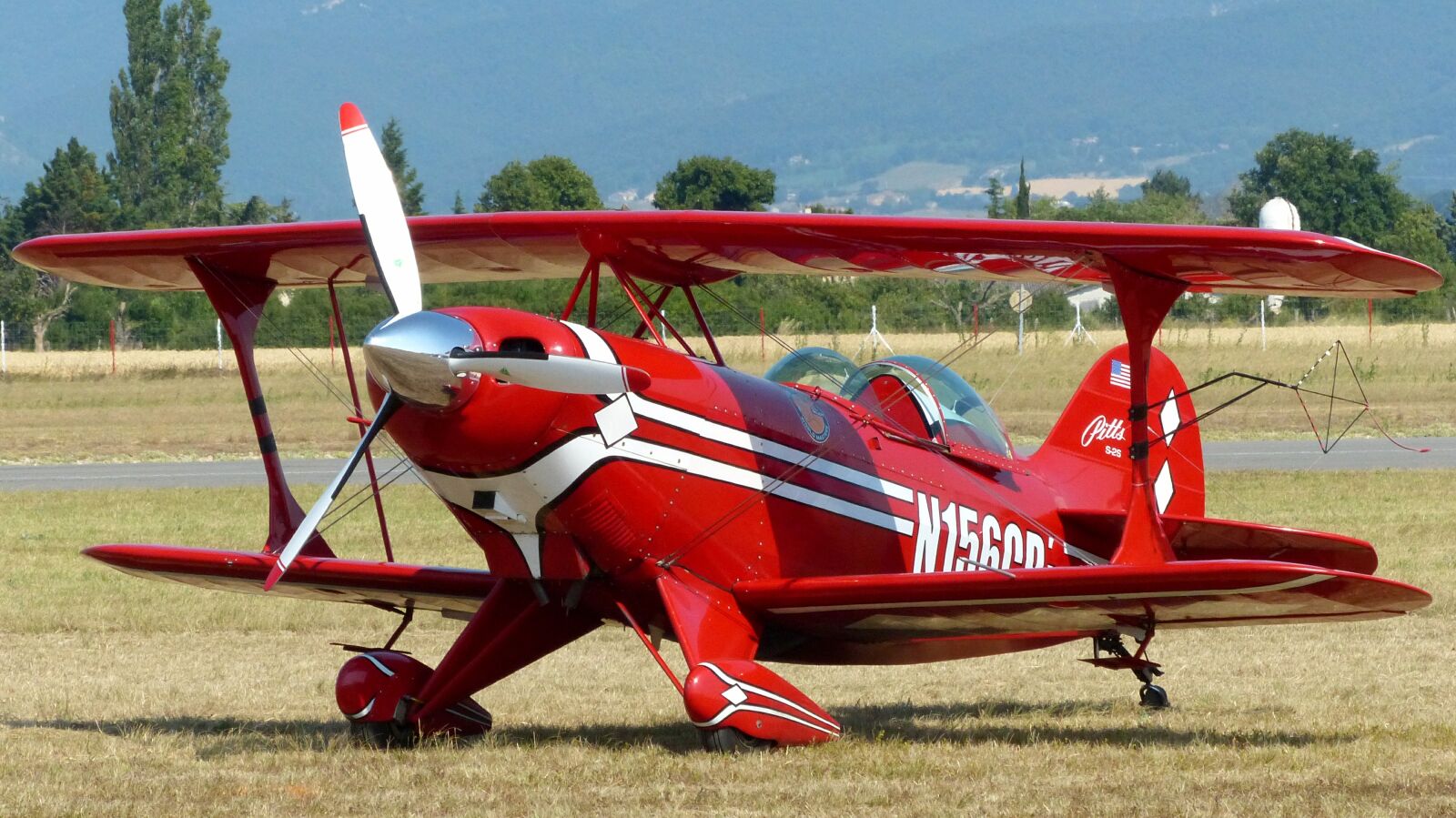 Panasonic Lumix DMC-FZ200 sample photo. Aircraft, propeller, airshow photography