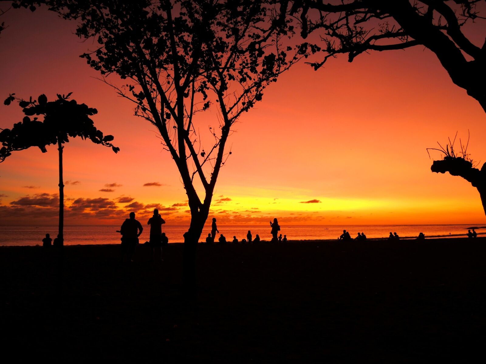 Nikon Coolpix P7700 sample photo. Sunset, silhouette, dawn, backlit photography