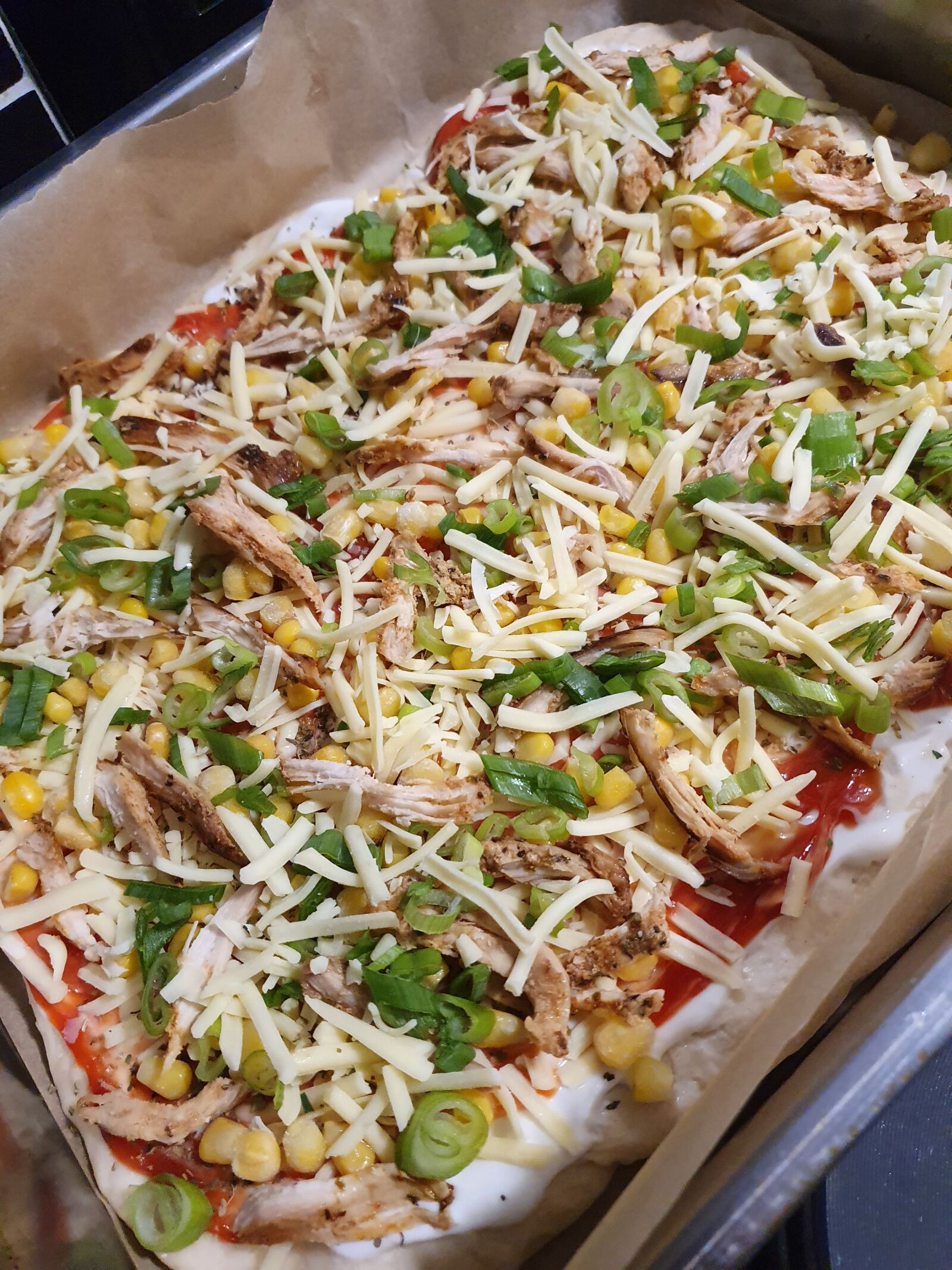 Samsung Galaxy S10 sample photo. Food, pizza, preparation photography
