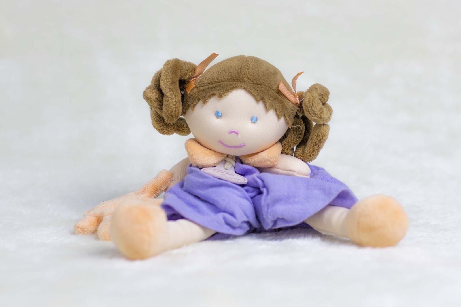 Canon EF 50mm F1.8 STM sample photo. Wrist, teddy, baby photography