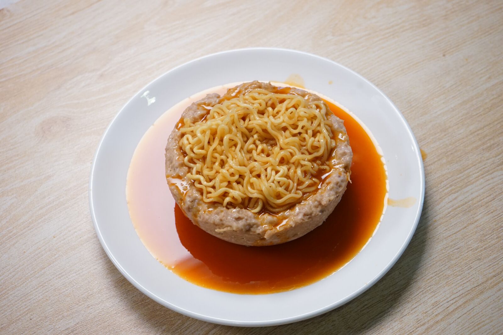 Sony a7 + Sony FE 28-70mm F3.5-5.6 OSS sample photo. Cooking, mama, instant noodle photography
