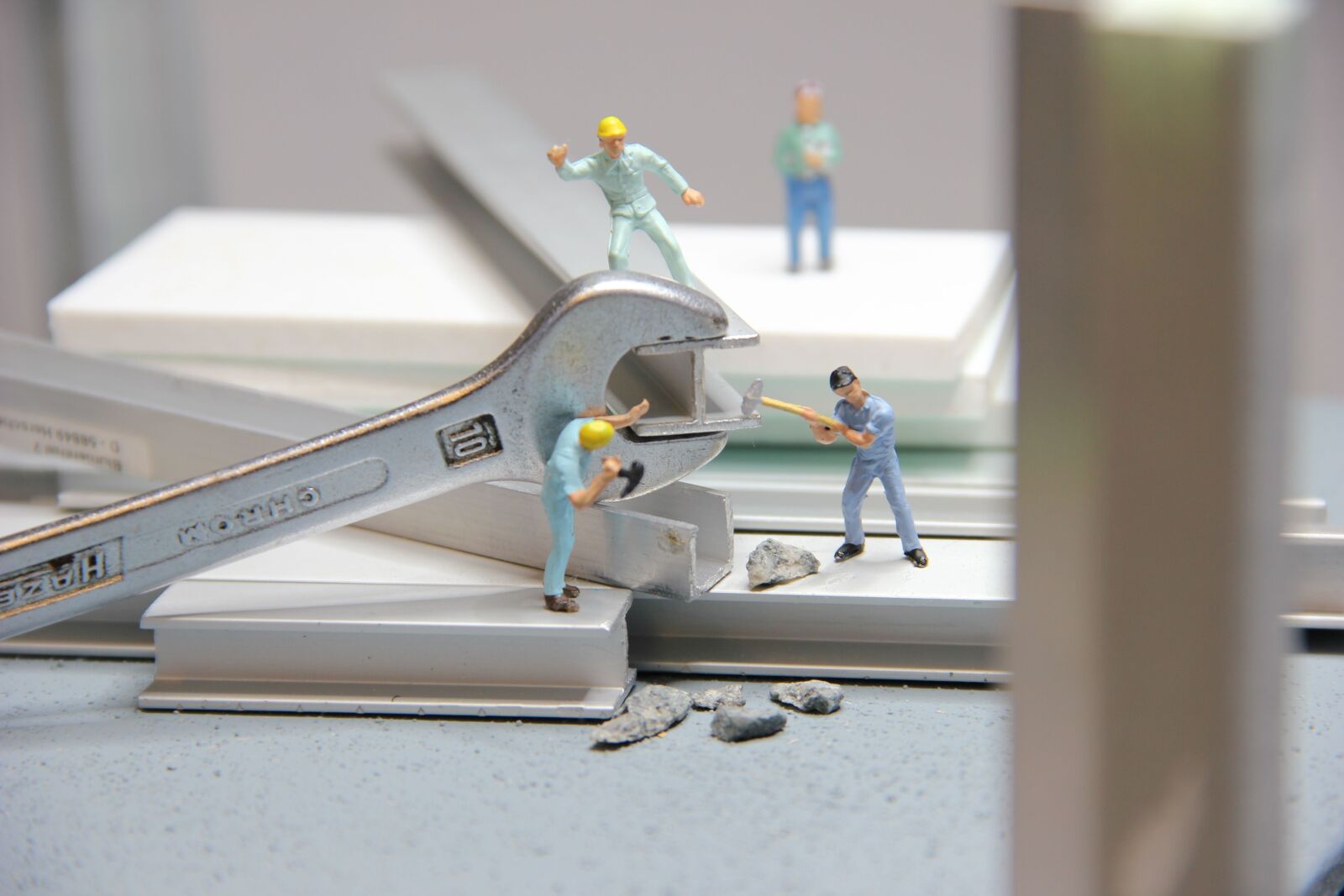 Canon EOS 550D (EOS Rebel T2i / EOS Kiss X4) sample photo. Craft, steel beams, miniature photography
