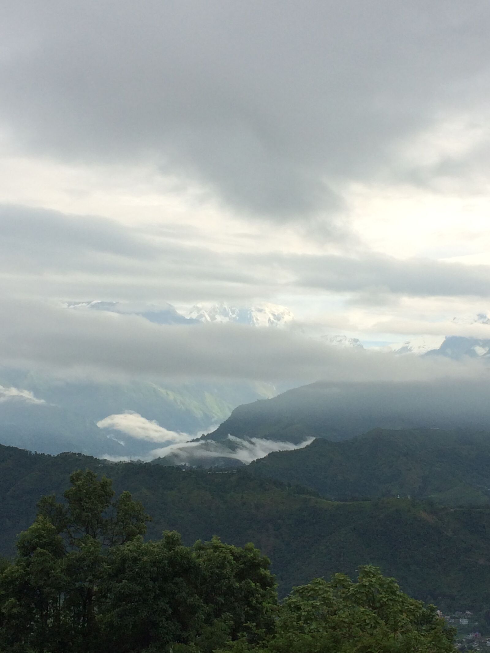 iPhone 5s back camera 4.15mm f/2.2 sample photo. Nature, hill, mountain photography