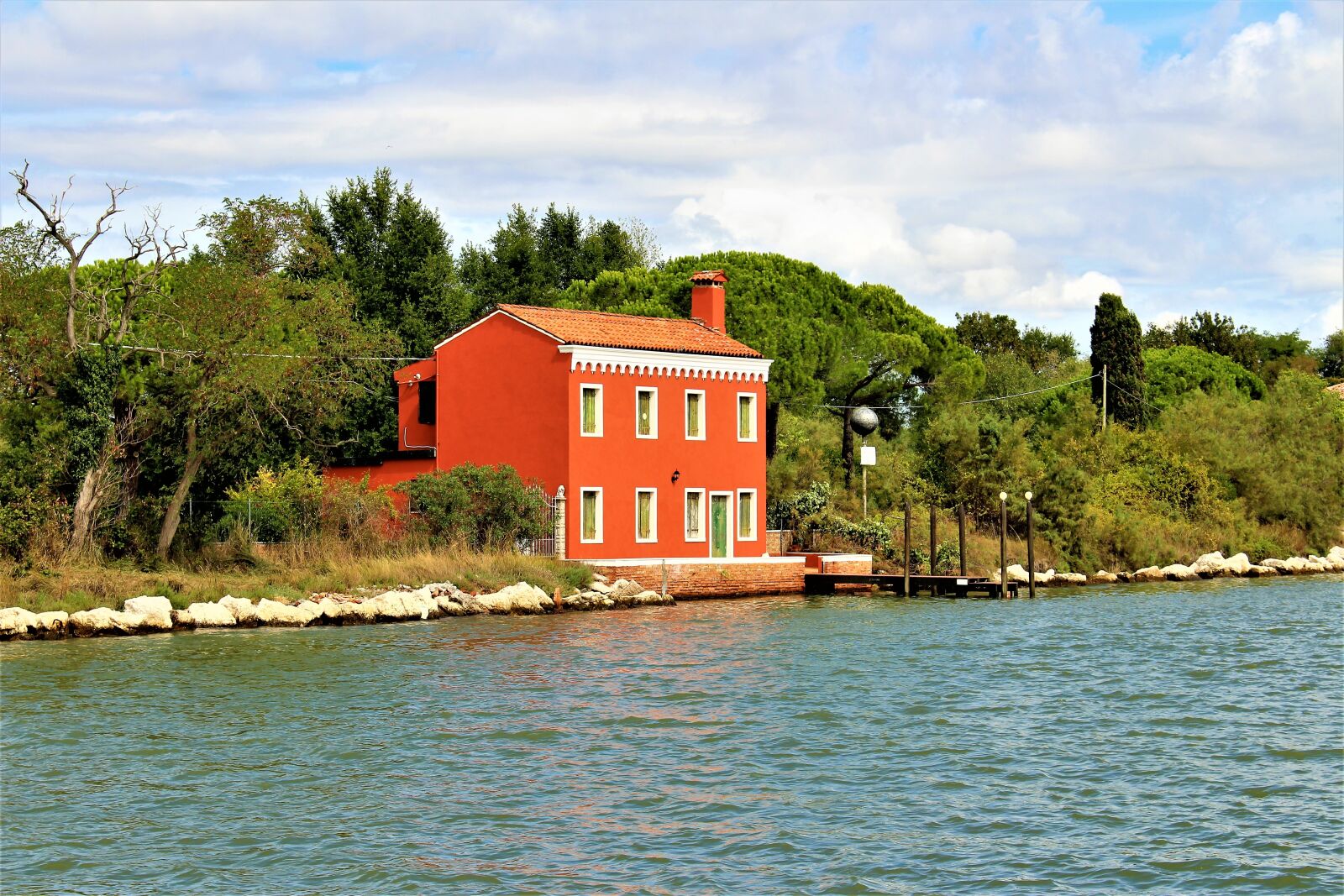 Canon EOS 700D (EOS Rebel T5i / EOS Kiss X7i) sample photo. Villa, water, lagoon photography