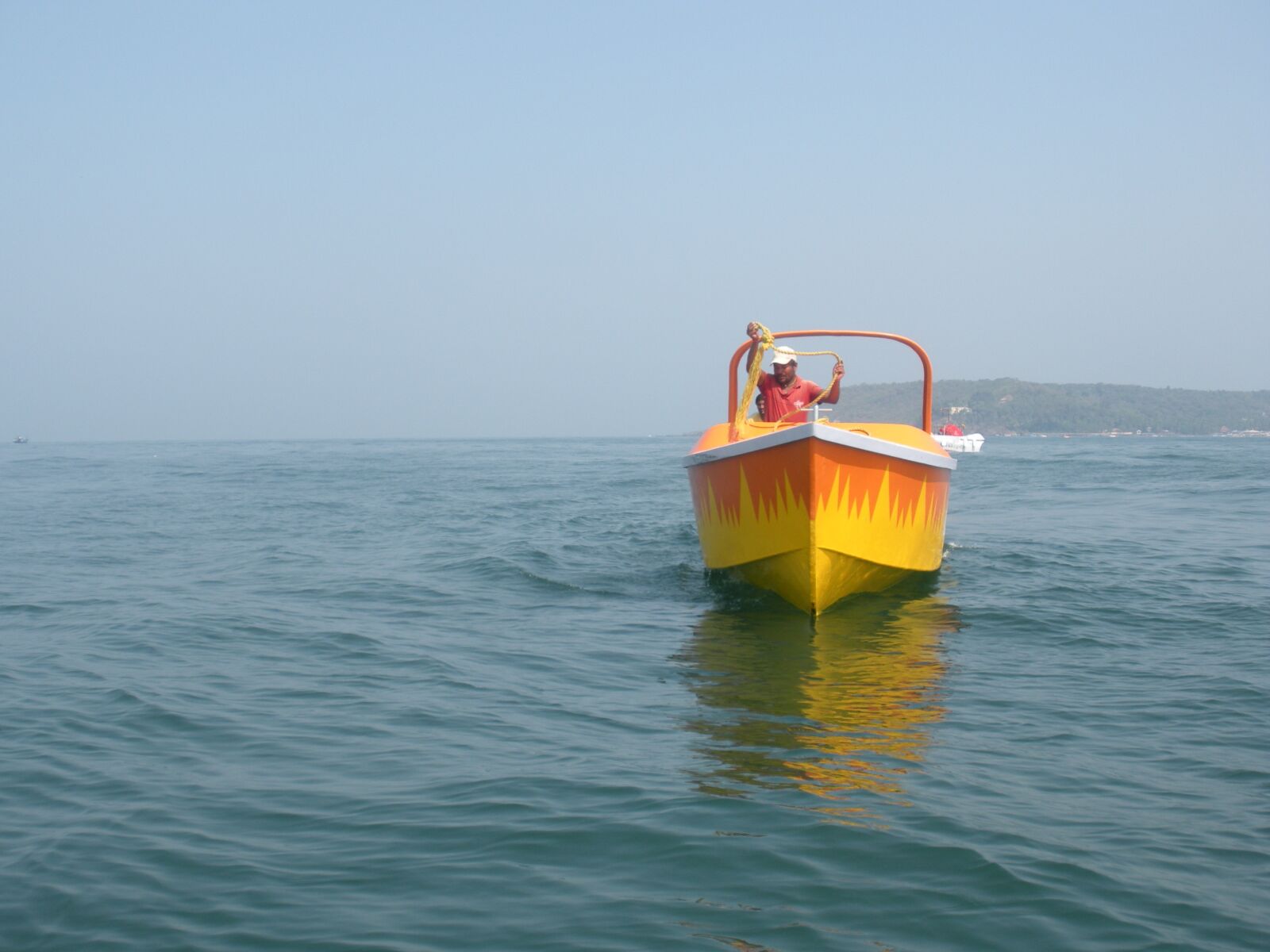 Nikon Coolpix S550 sample photo. Water, boat, boatman photography