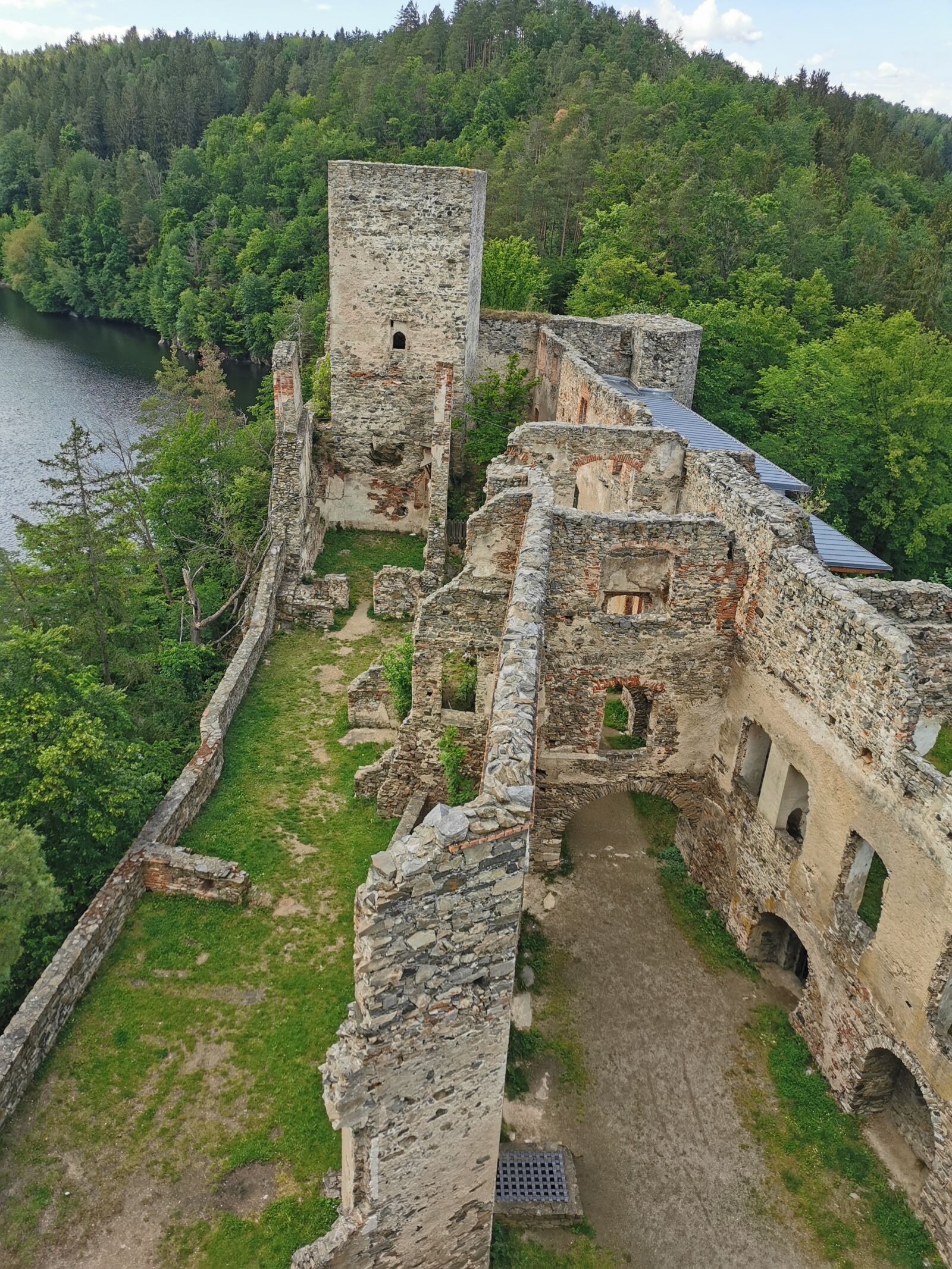 HUAWEI P30 sample photo. Ruin, castle, burghof photography