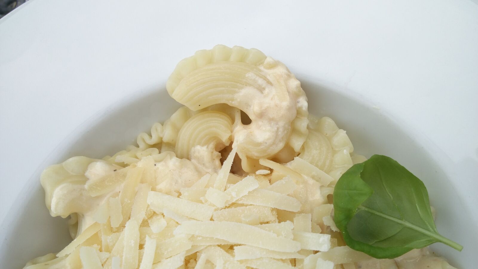 OnePlus 2 sample photo. Noodles, pasta, italian photography