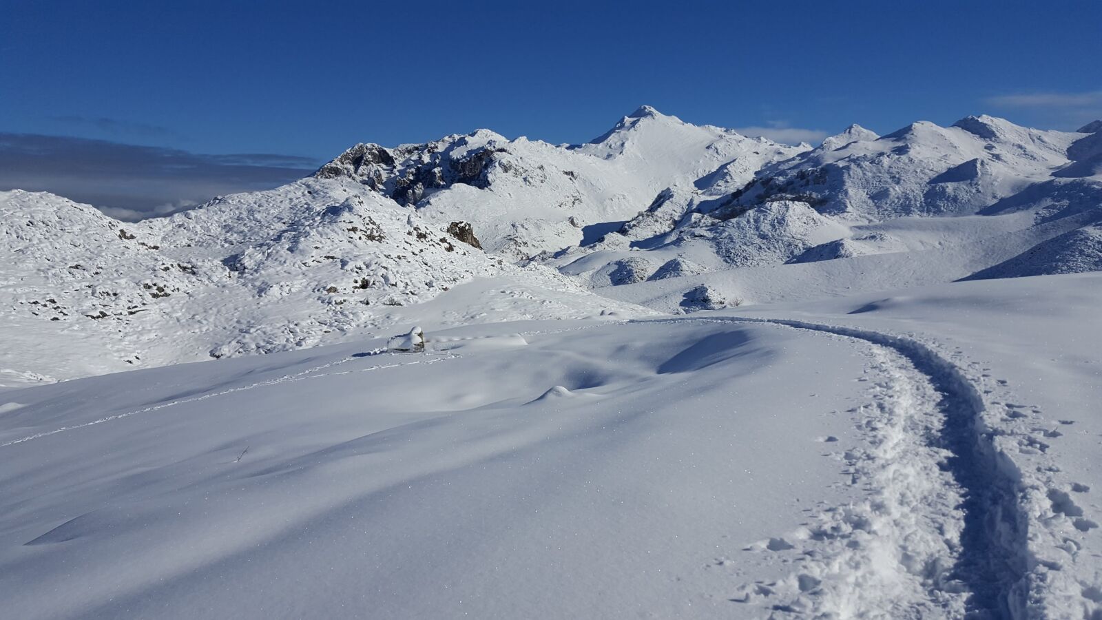 Samsung Galaxy S6 sample photo. Snow, winter, mountain photography
