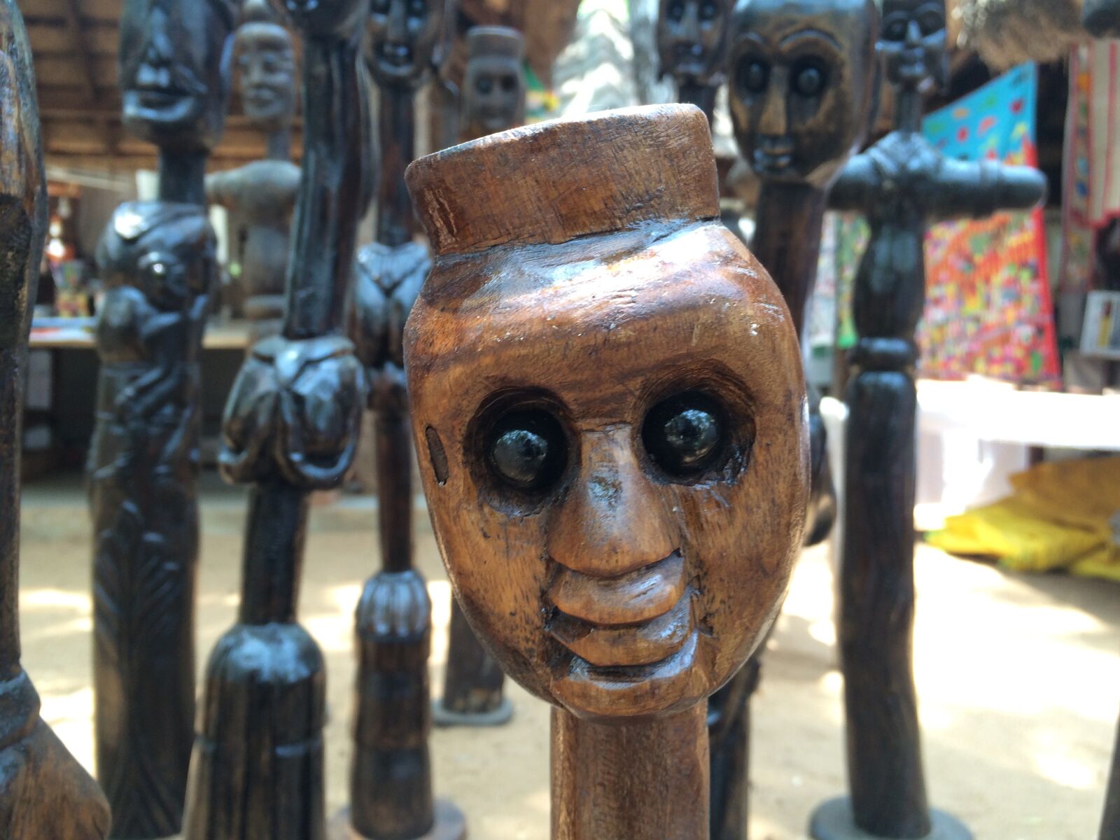 iPhone 5s back camera 4.15mm f/2.2 sample photo. Love, wooden, sculpture photography