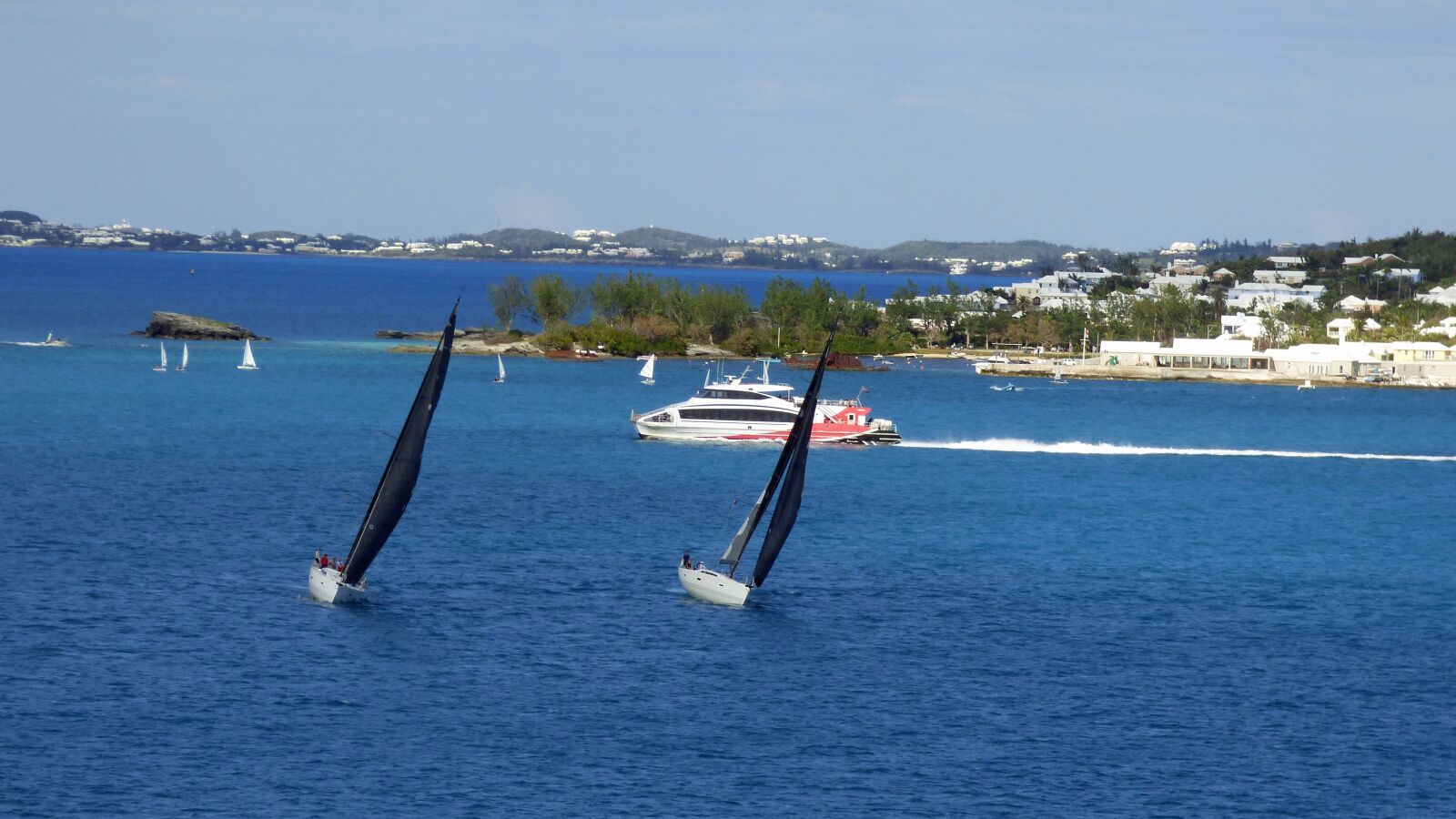 Panasonic Lumix DMC-FZ70 sample photo. Sailboat, racing, travel photography