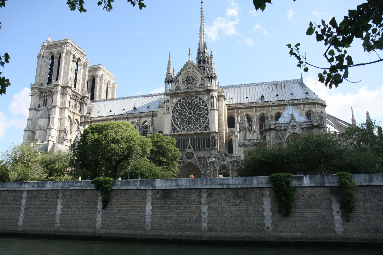 Canon EOS 40D sample photo. Notredame, paris, france photography