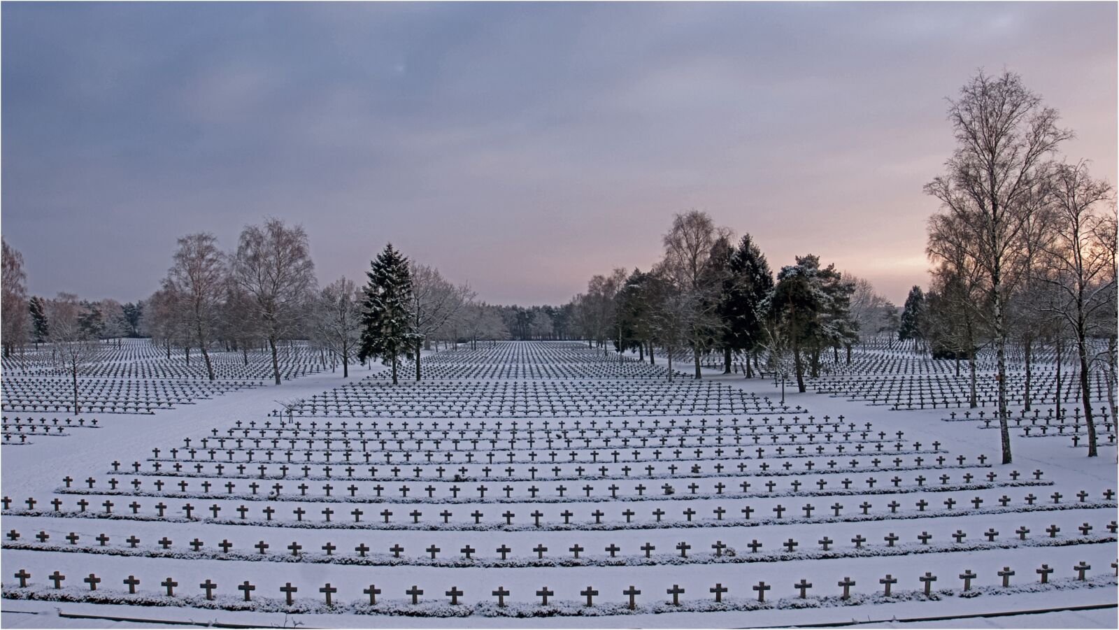 Sony Alpha DSLR-A700 sample photo. Winter, military, cemetery photography