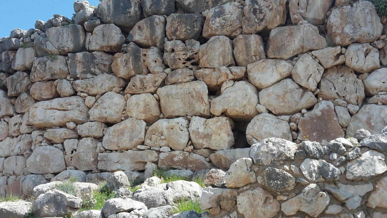 Samsung Galaxy S5 Mini sample photo. Stones, stone wall, masonry photography