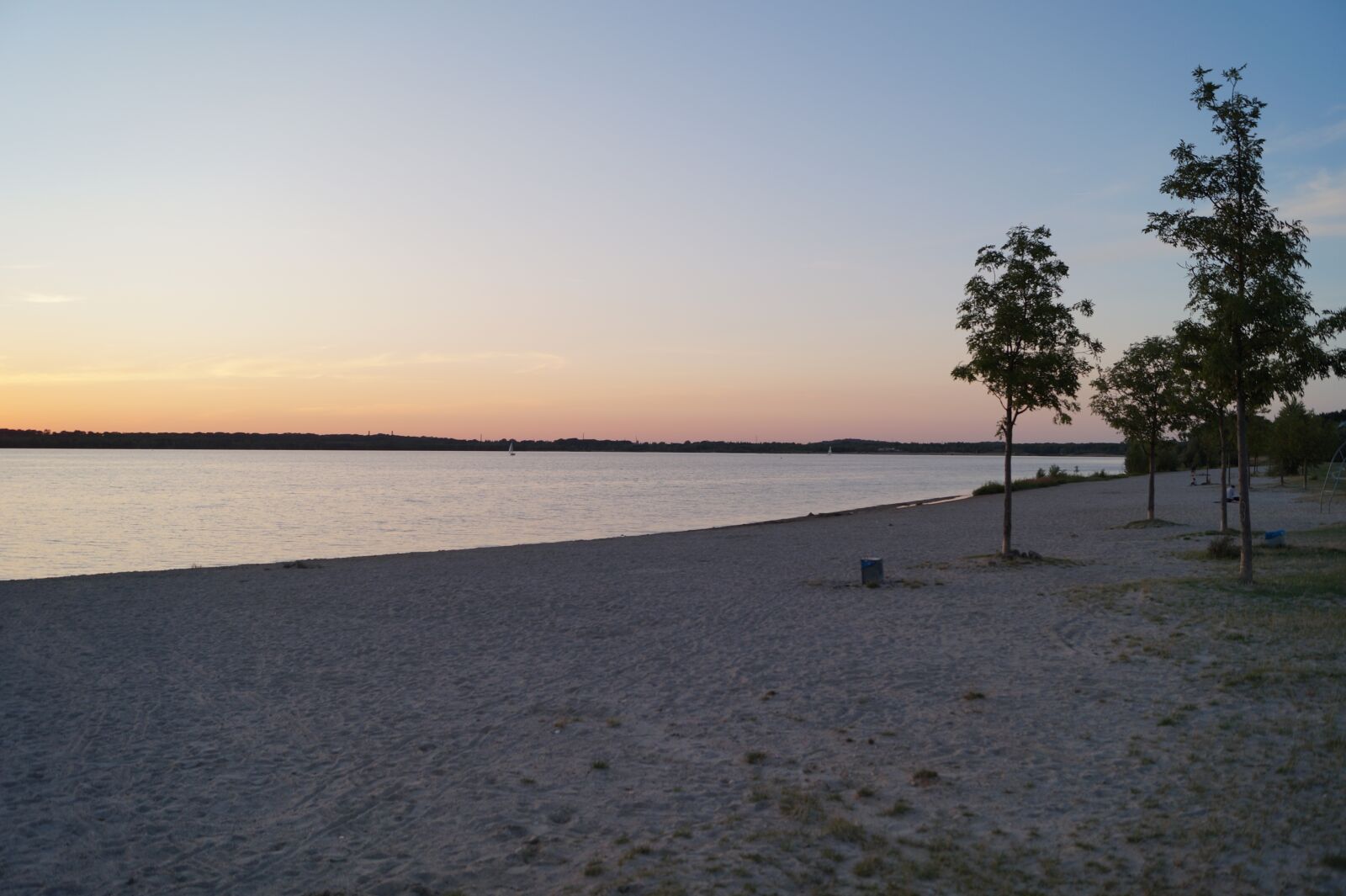 Sony DT 18-55mm F3.5-5.6 SAM II sample photo. Water, sun, sunset photography