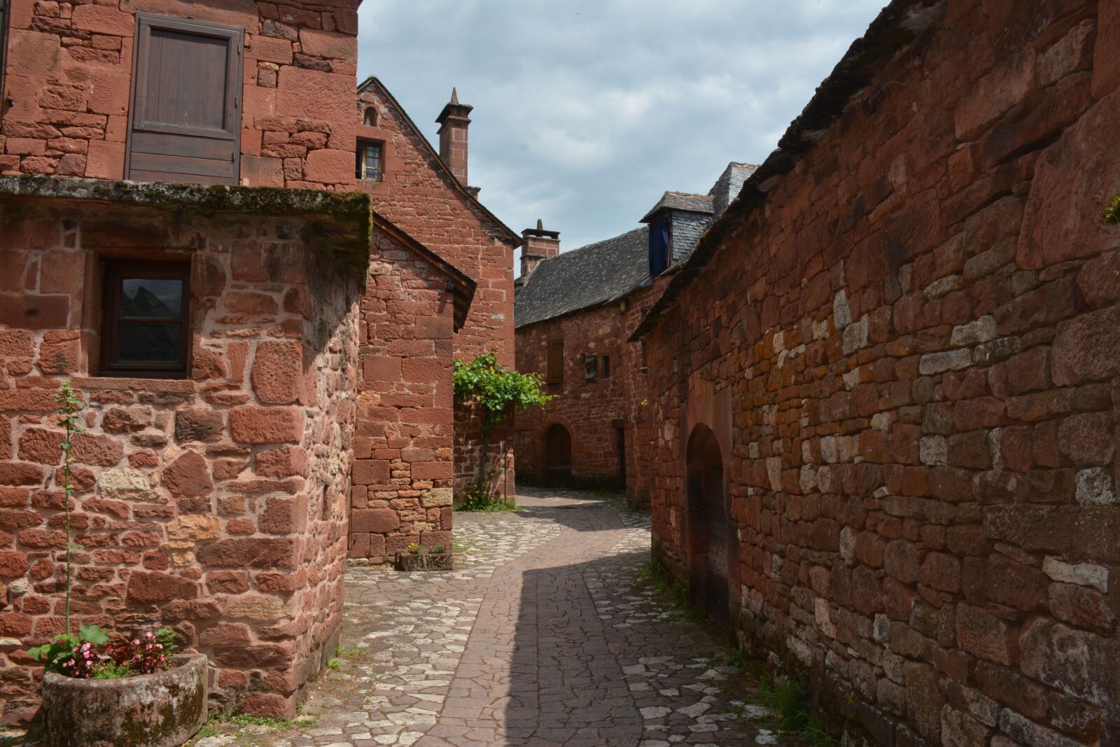 Nikon D7100 sample photo. Collonges red, village, medieval photography
