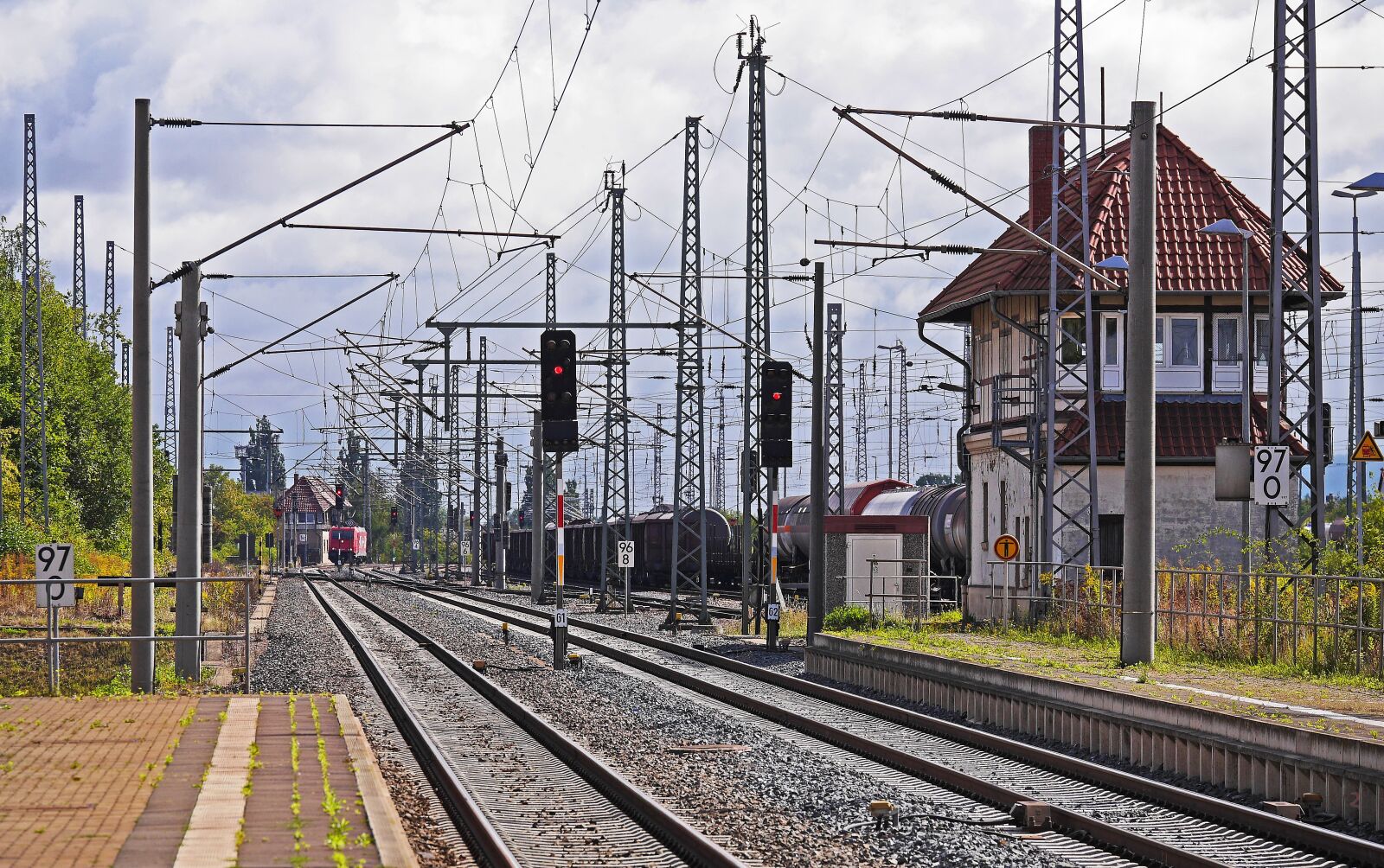 Panasonic Lumix DMC-GH3 sample photo. Railway line, route, railway photography