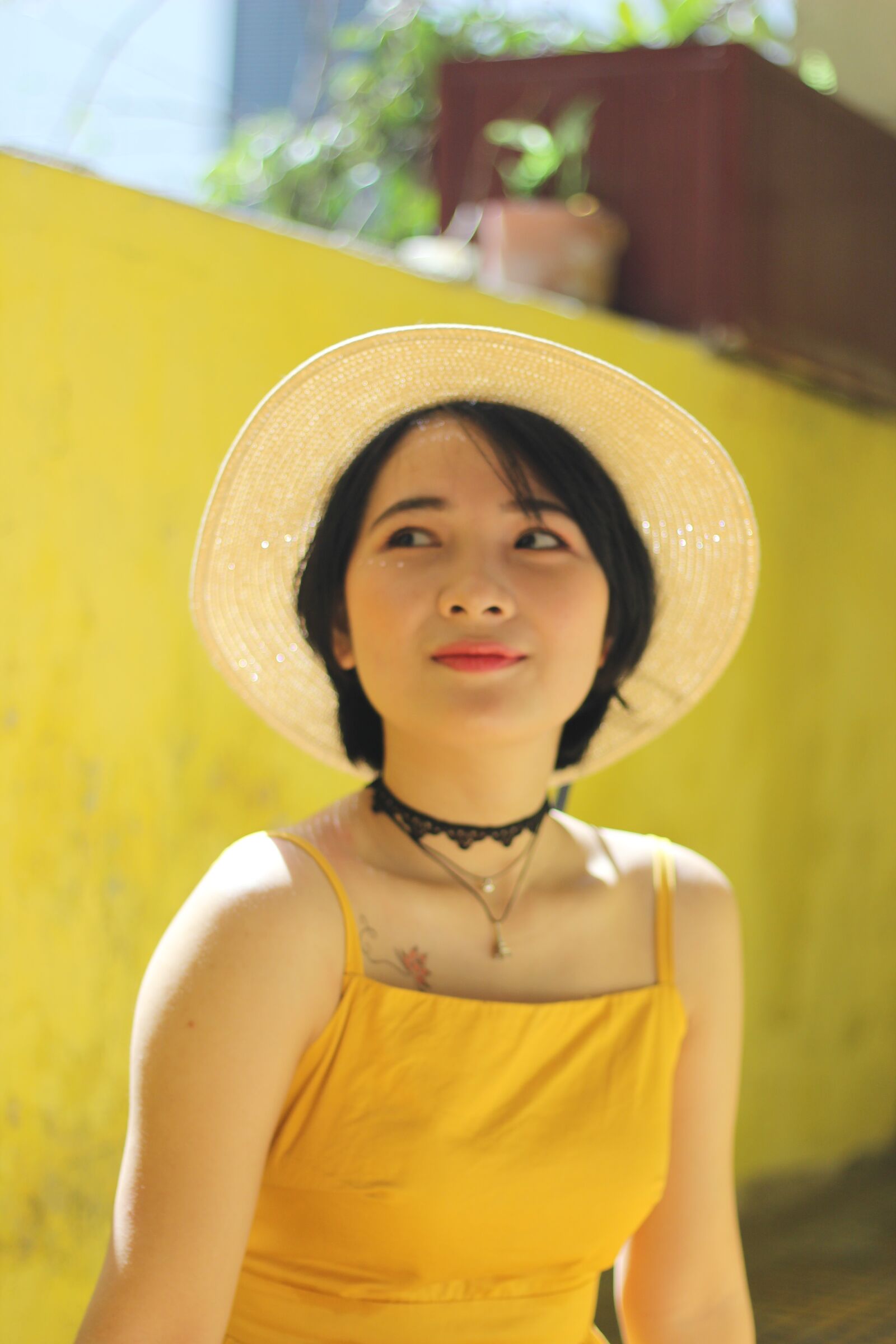 Canon EOS 1300D (EOS Rebel T6 / EOS Kiss X80) + Canon EF 50mm F1.8 STM sample photo. Girl, asia, vietnam photography