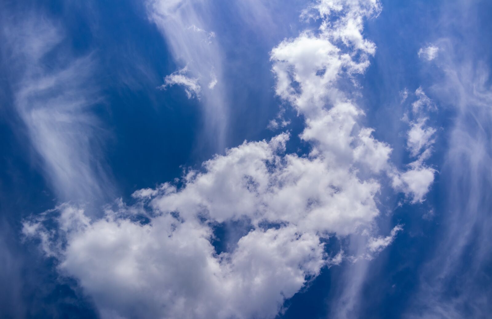 Samsung NX300 sample photo. Sky, clouds, blue photography