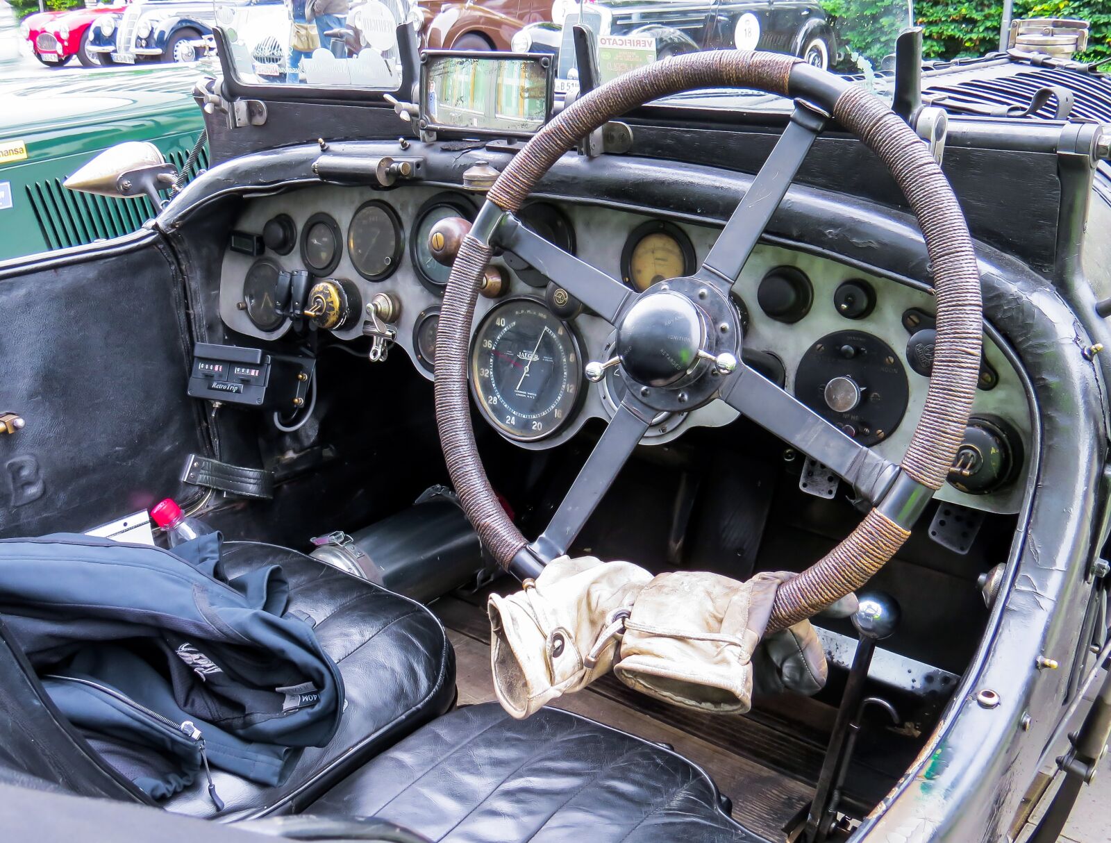 Canon PowerShot SX50 HS sample photo. Oldtimer, steering wheel, automotive photography