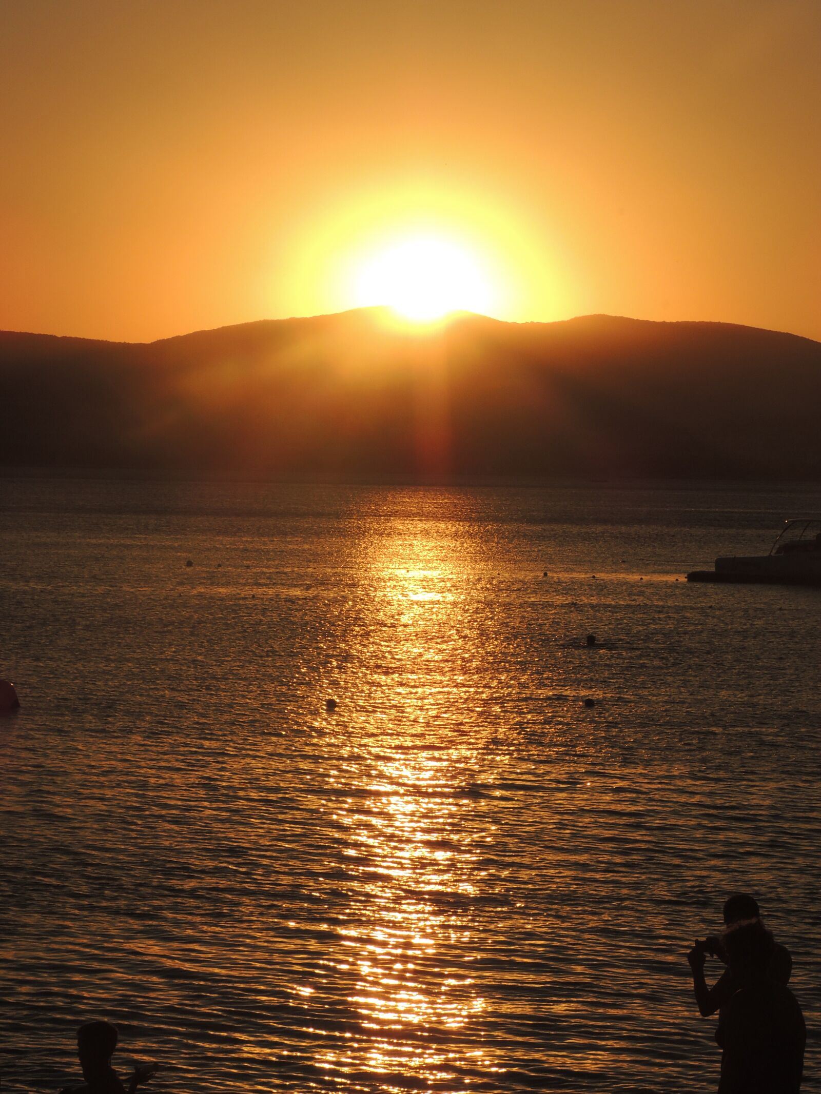 Nikon Coolpix P510 sample photo. Sunset, sea, wave photography