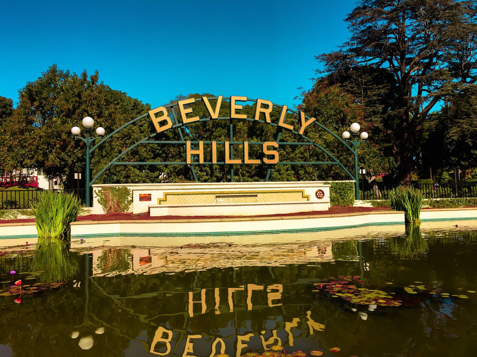 Apple iPhone 6s Plus sample photo. Beverlyhills, usa, roadtrip photography