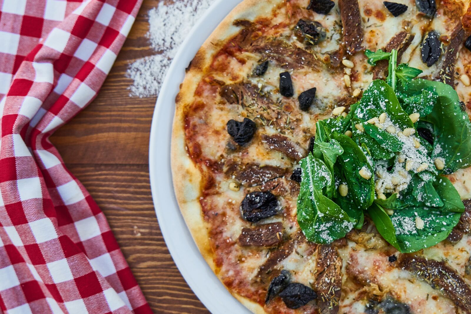 Sony a7R II sample photo. Pizza, plate, dough photography