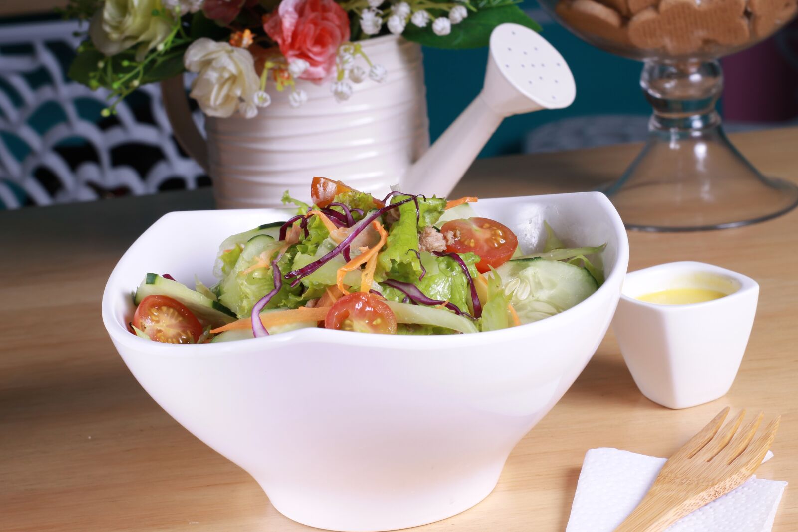 Canon EOS 1100D (EOS Rebel T3 / EOS Kiss X50) sample photo. Salad, healthy, natural photography