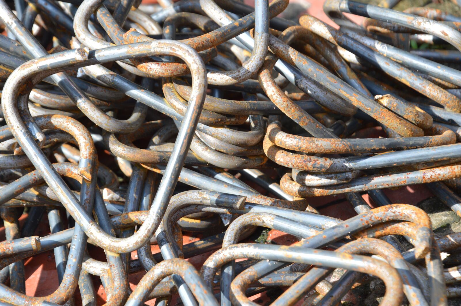 Nikon D3200 sample photo. Cringle, iron flower, metal photography