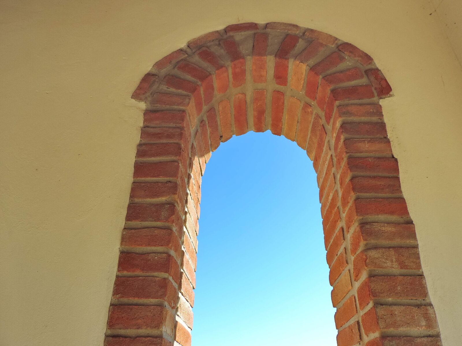 Nikon Coolpix P520 sample photo. Architecture, arch, old, building photography