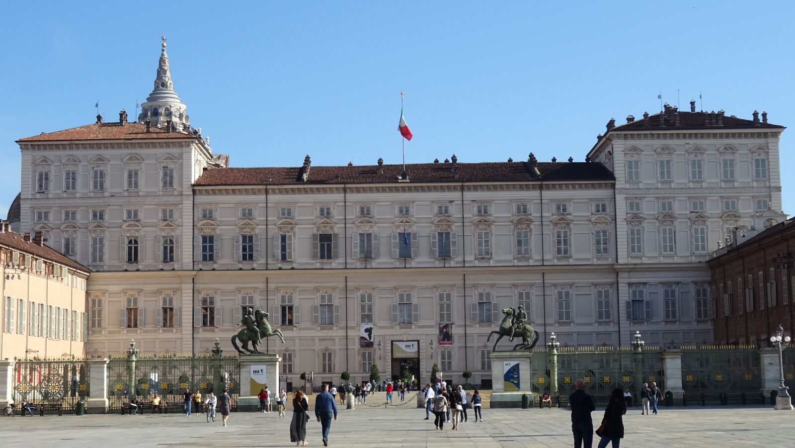 Sony DSC-HX60 sample photo. Turin, piedmont, holidays photography