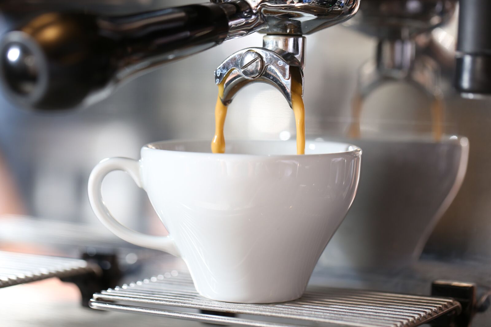 Canon EF 100mm F2.8L Macro IS USM sample photo. Coffee, cappuccino, latte photography