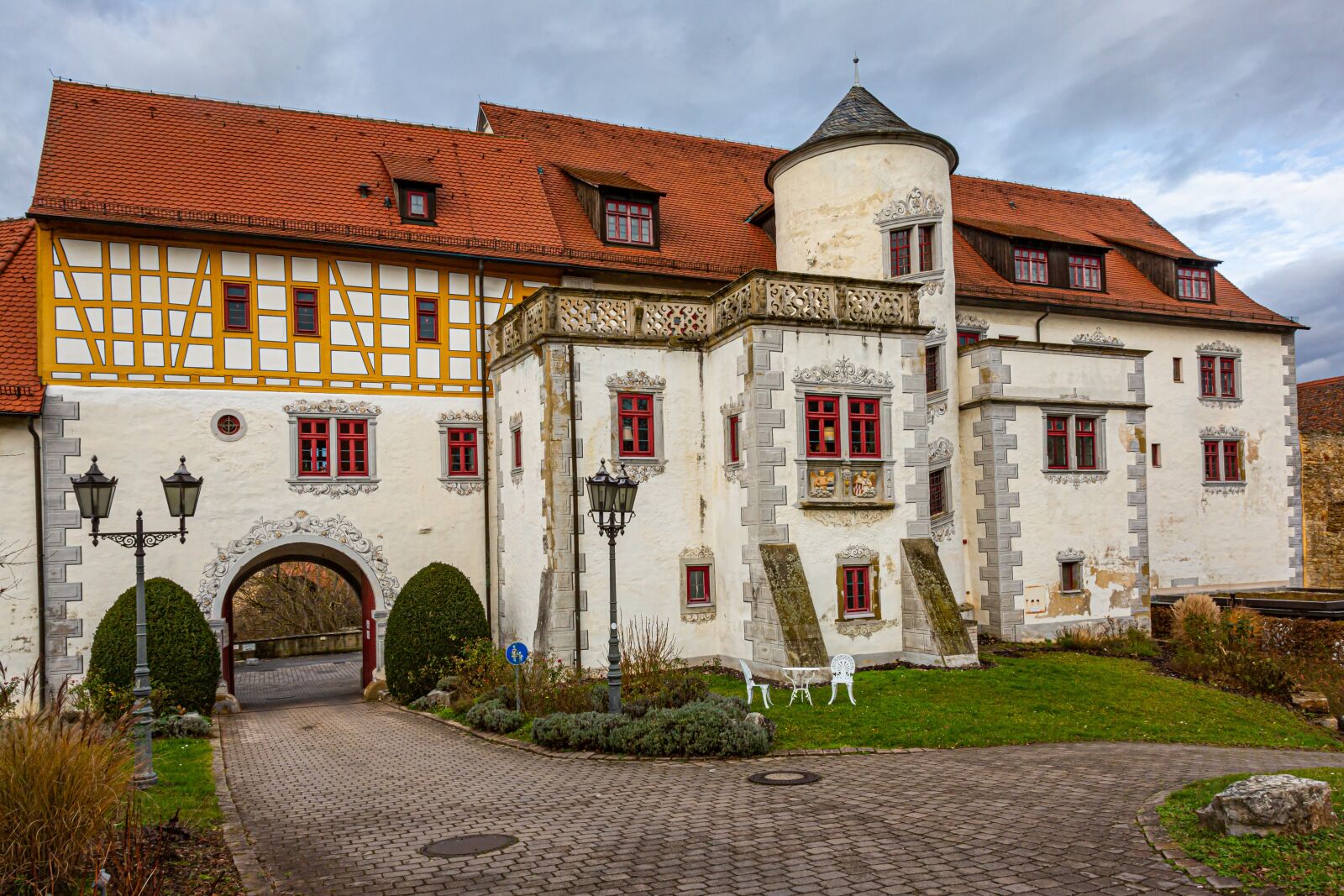 Canon EF 24-105mm F4L IS USM sample photo. Castle liebenstein, neckarwestheim, baden photography