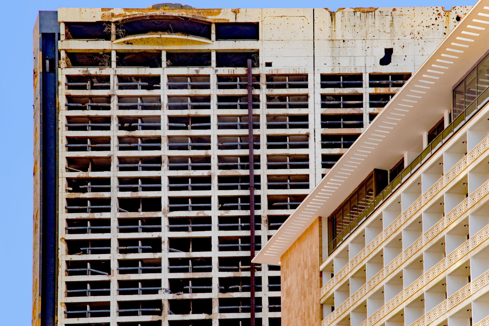 Pentax K-1 Mark II sample photo. Building, hotel, holiday inn photography
