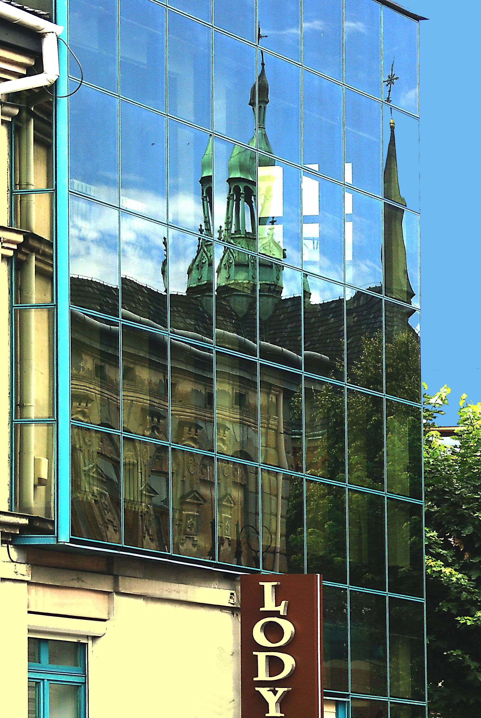 Sony Alpha DSLR-A100 sample photo. Glass, glass panes, glass photography