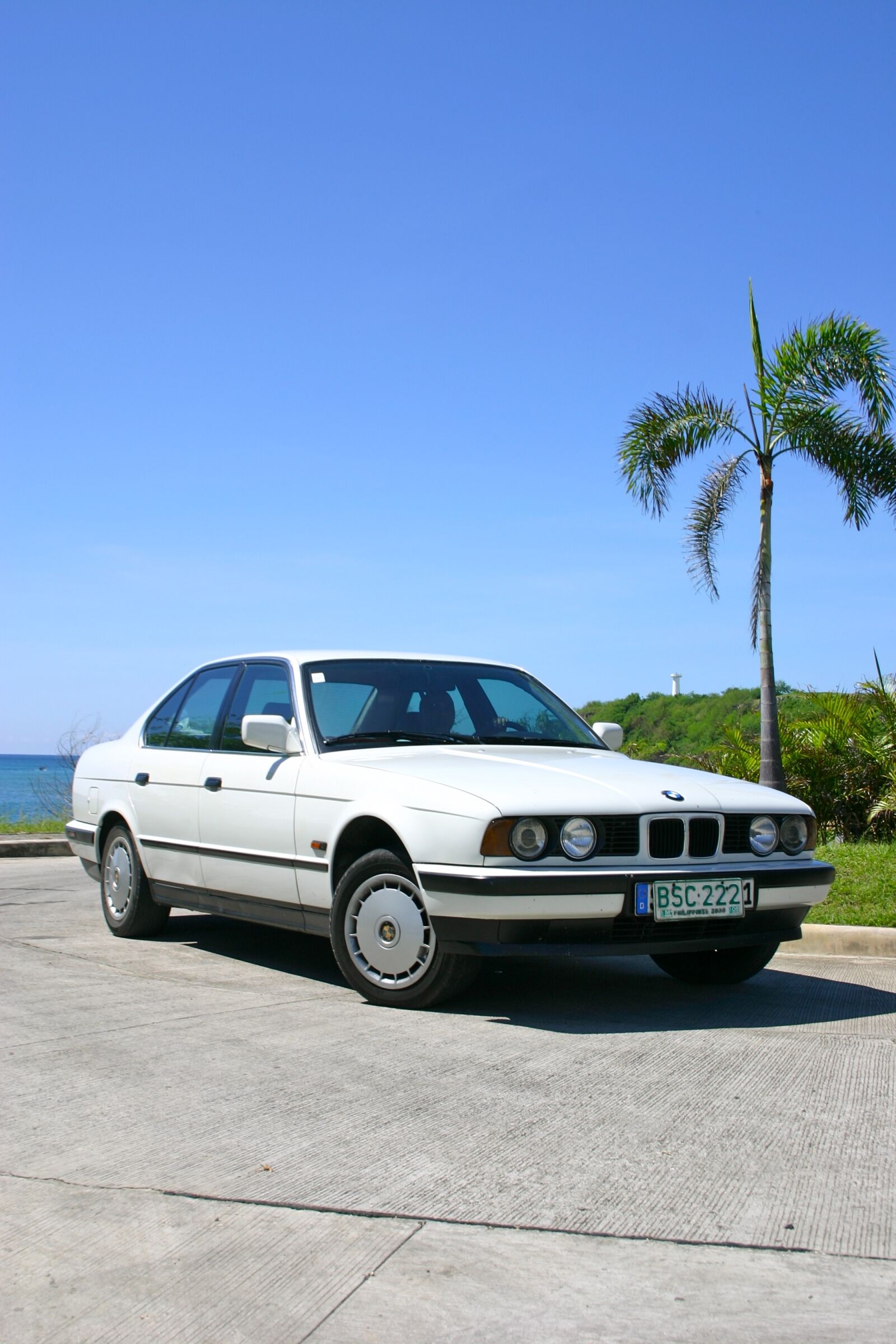 Canon EOS 300D (EOS Digital Rebel / EOS Kiss Digital) sample photo. Bmw, beach, drive photography