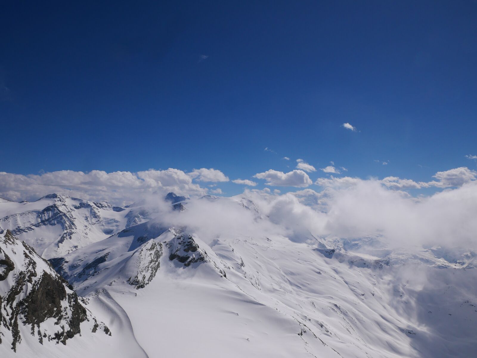 Panasonic DMC-G81 sample photo. Clouds, mountains, sky photography