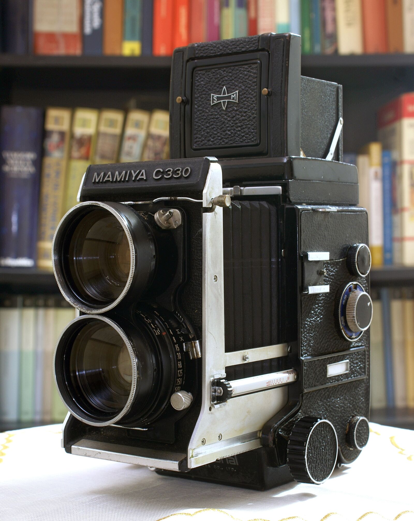 Sony Alpha DSLR-A100 sample photo. Camera, mamiya, c330 photography
