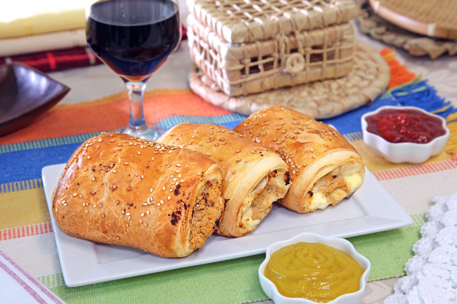 Canon EOS 5D Mark II sample photo. Bread, salted, food photography