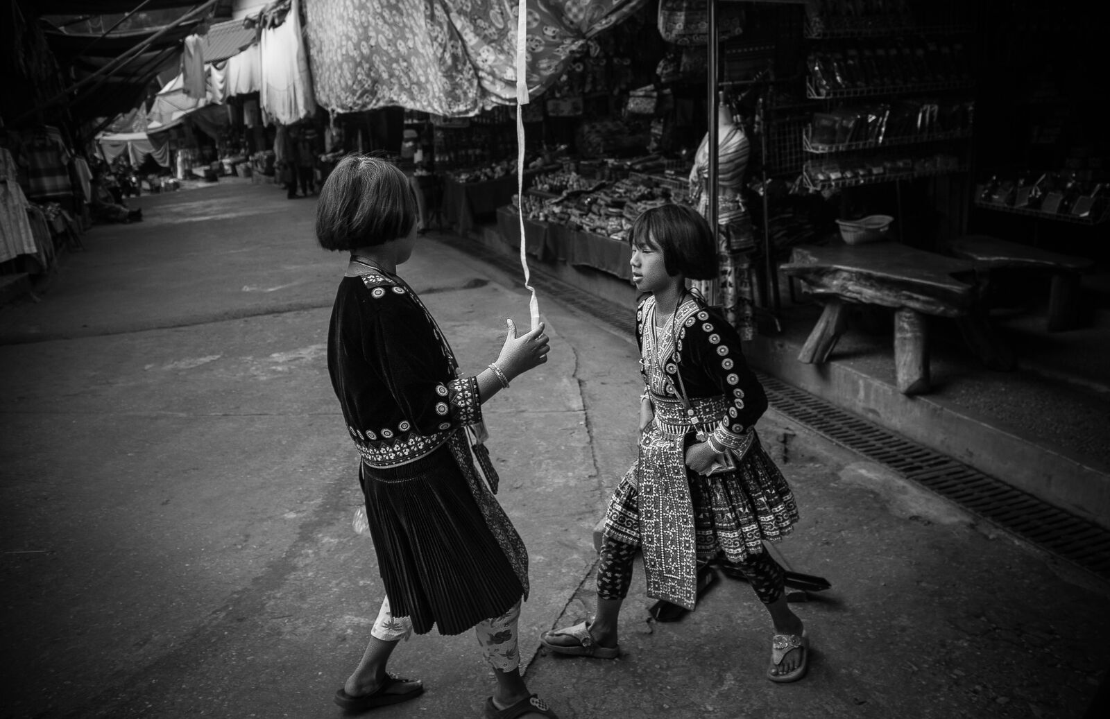 Canon EOS 700D (EOS Rebel T5i / EOS Kiss X7i) sample photo. Kids, karen, hill tribe photography
