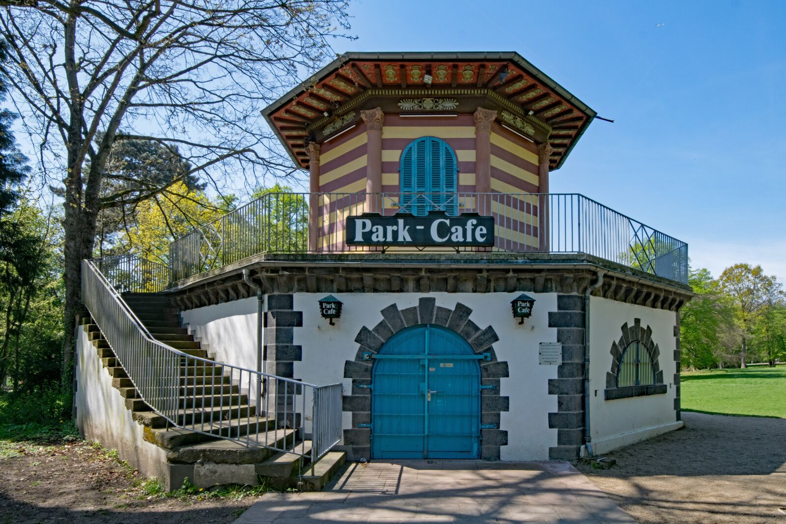 Nikon D5300 sample photo. Green castle park, frankfurt photography