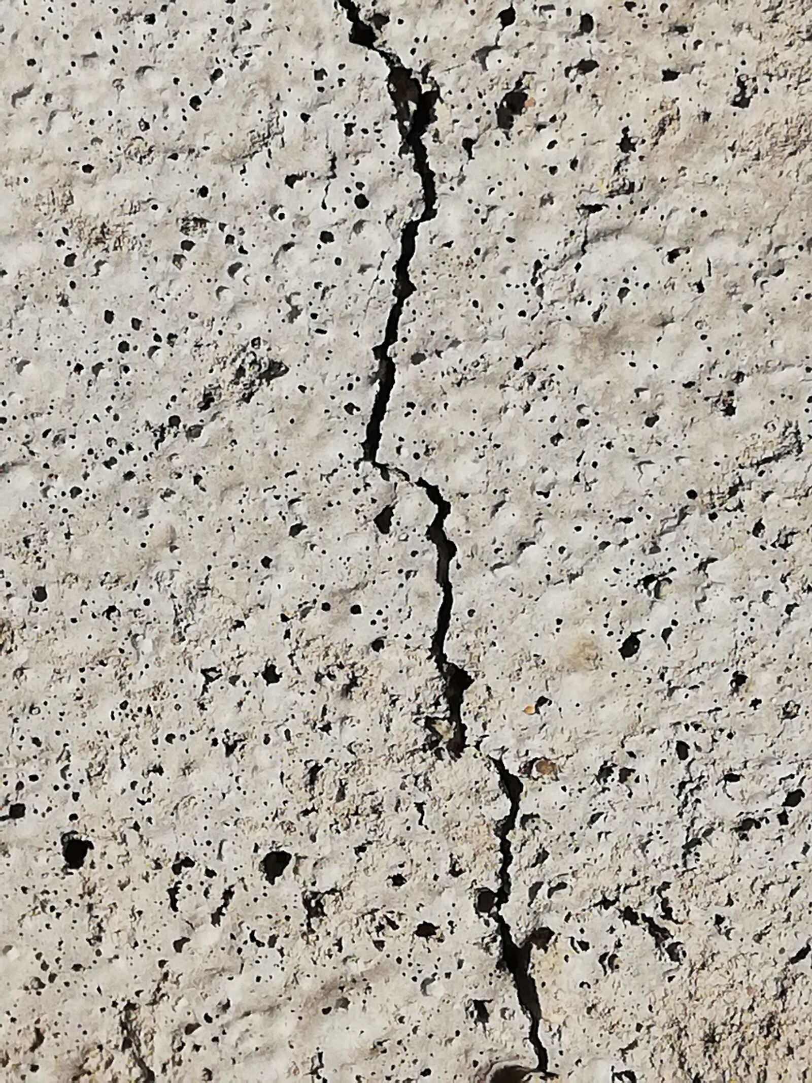 HUAWEI P20 lite sample photo. Crack, stone, foam block photography