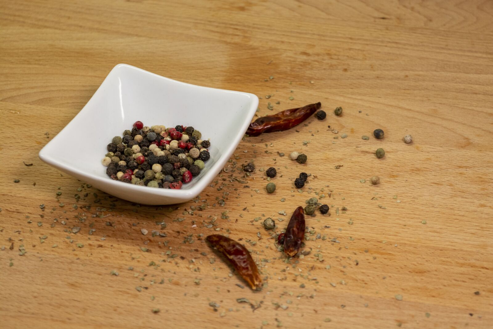 Nikon D5200 sample photo. Pepper, spice, sharp photography