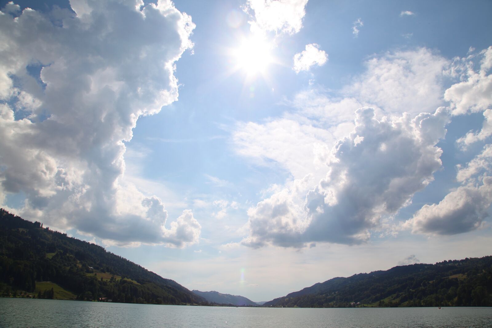 Canon EOS 5D Mark II sample photo. Sky, water, landscape photography