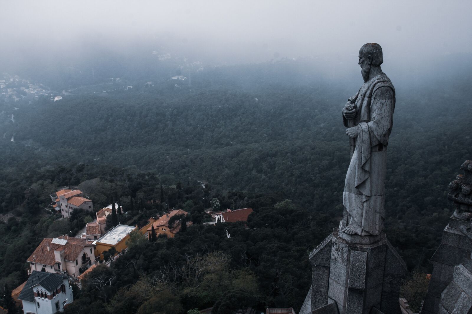 Tamron SP AF 17-50mm F2.8 XR Di II LD Aspherical (IF) sample photo. Saint, statue, catholic photography