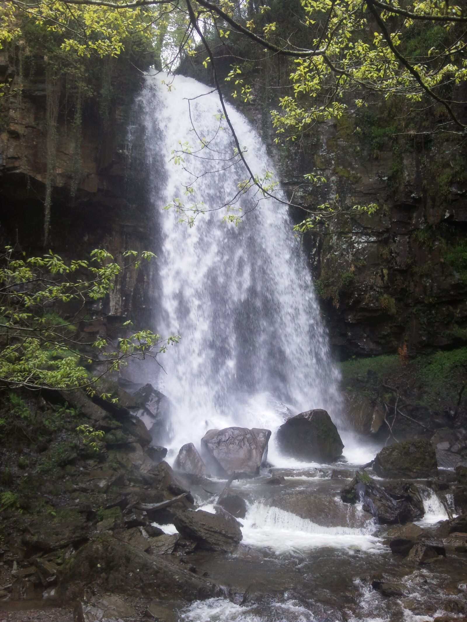 Samsung GT-i8910 sample photo. Nature, waterfall, wales photography