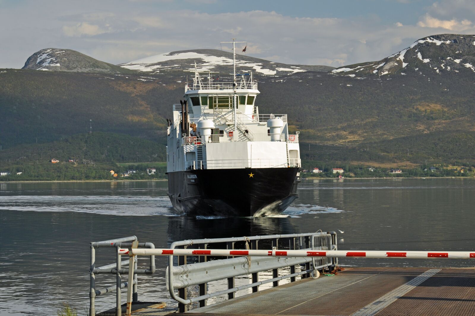 Nikon D90 sample photo. Tromsø, vannöya, norway photography