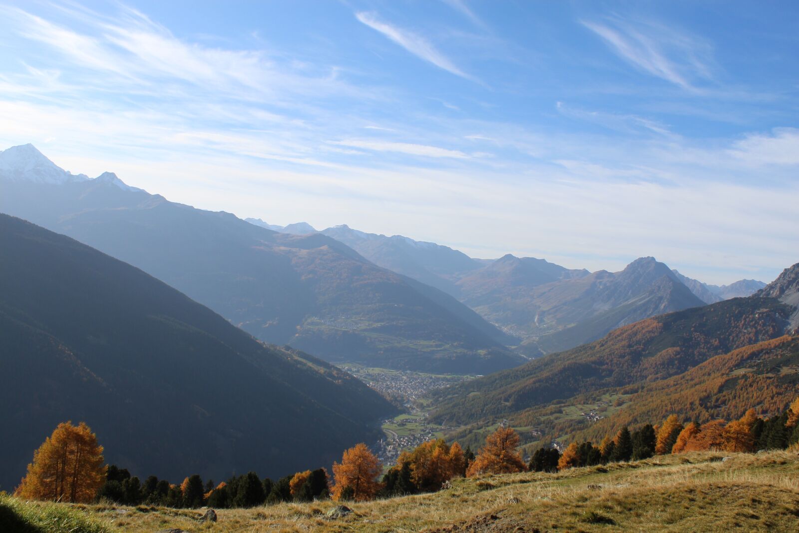 Canon EOS 4000D (EOS Rebel T100 / EOS 3000D) sample photo. Landscape, sky, mountains photography