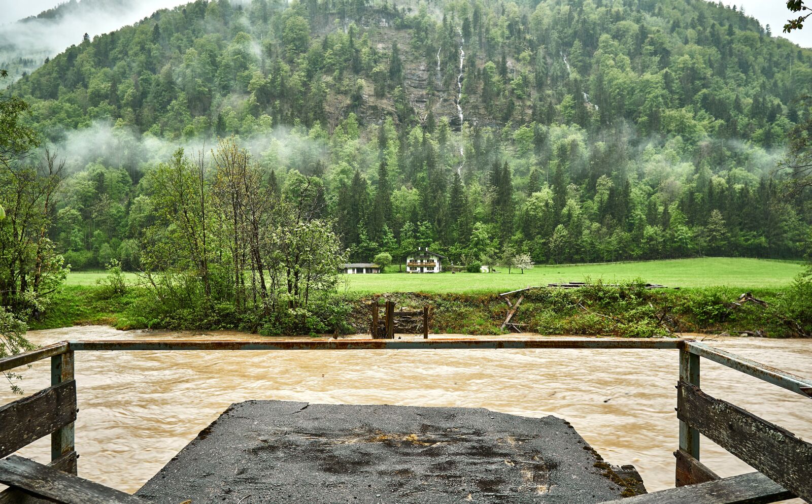 Sigma 16mm F1.4 DC DN | C sample photo. Landscape, river, grossache photography