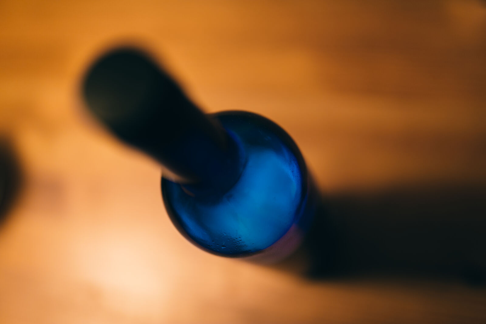 Canon EOS 6D + Sigma 35mm F1.4 DG HSM Art sample photo. Blue, bottle, decor, drink photography